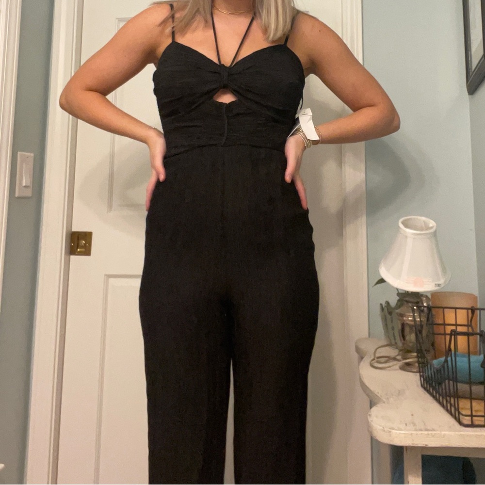 ASTR jumpsuit black keyhole cutout